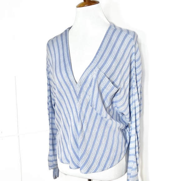 Free People Tie Sleeve Blue White Pinstripe V Neck Dolman Long Sleeve Top - Picture 6 of 16